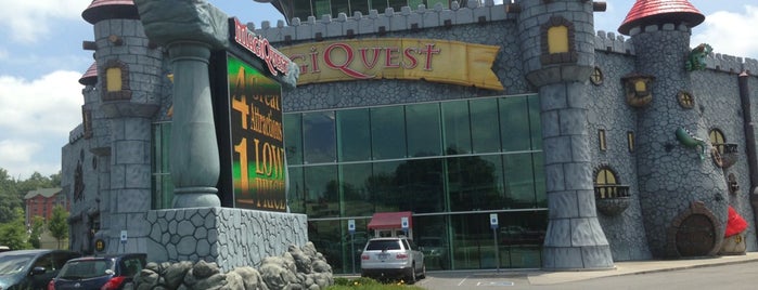 MagiQuest is one of สถานที่ที่ Chad ถูกใจ.