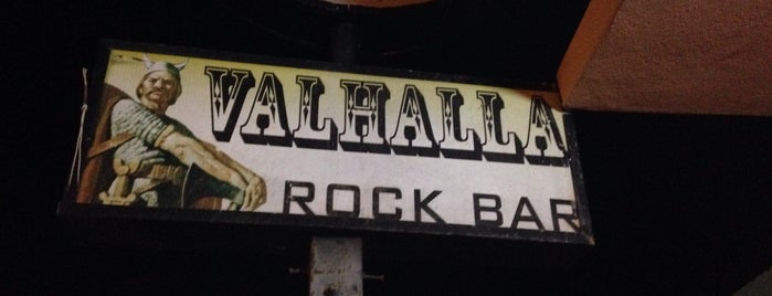 Valhalla Rock Bar is one of meu local de trabalho upa.