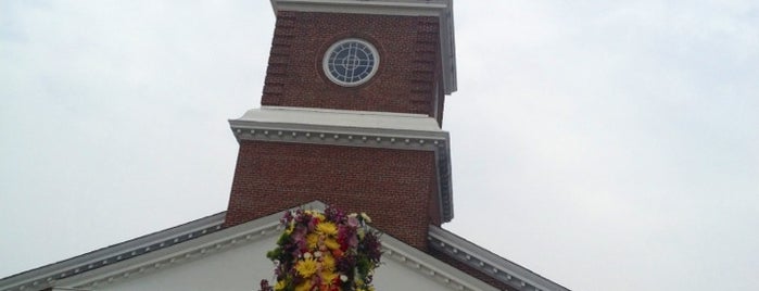 First Baptist Church Alexandria is one of Terri'nin Beğendiği Mekanlar.
