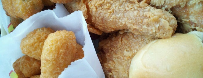 Chicken Express is one of Lugares favoritos de Kimberly.