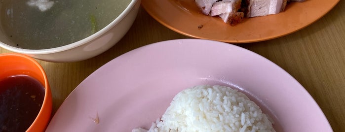Goh Thew Chik Hainan Chicken Rice 伍秀澤正宗海南雞飯 is one of food hunt penang.
