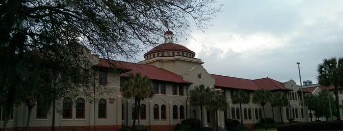 Valdosta State University is one of Lieux qui ont plu à Lizzie.
