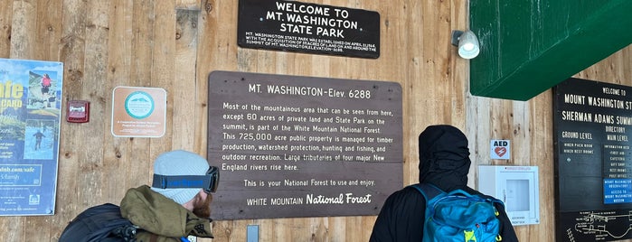 Mount Washington Observatory is one of Places to See.