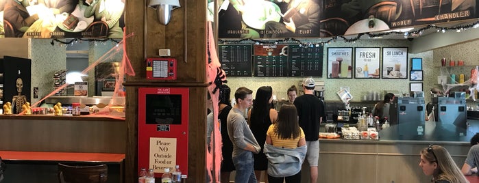 Starbucks (at Barnes & Noble) is one of สถานที่ที่ Medina ถูกใจ.