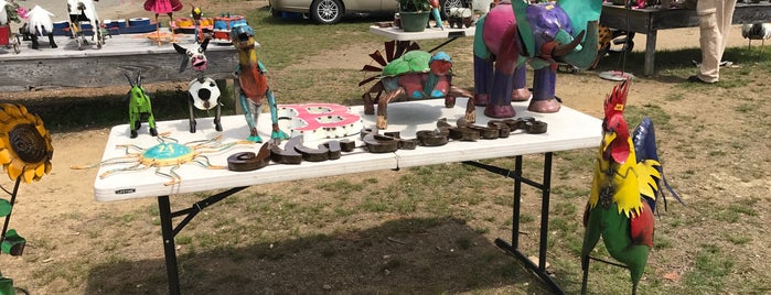 Rietta Flea Market is one of Fun Fun Fun!!.