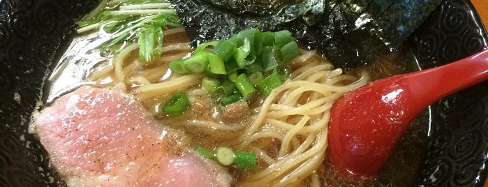 麺屋 鯱 is one of うまかったラーメン.