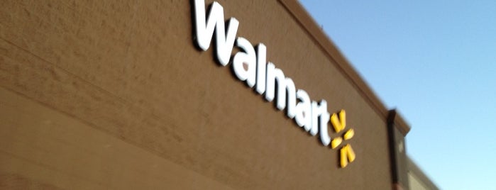 Walmart Supercenter is one of Tempat yang Disukai Toni.