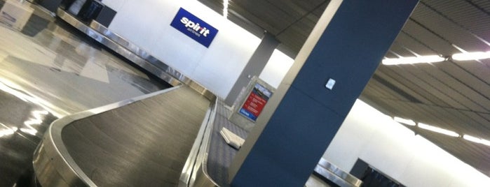 Spirit Airlines Ticket Counter is one of Jさんのお気に入りスポット.