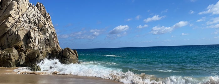 Playa De Los Amantes is one of Cabos.