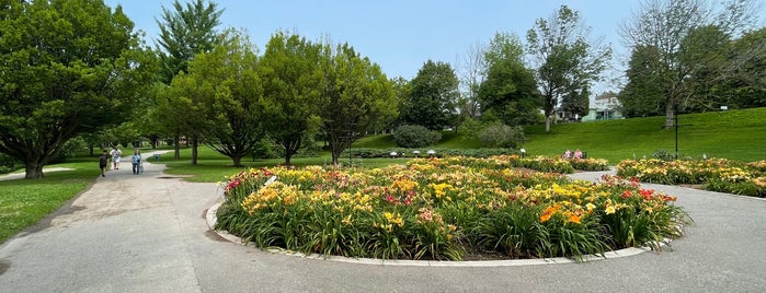 Oshawa Valley Botanical Gardens is one of Family Fun Trips.