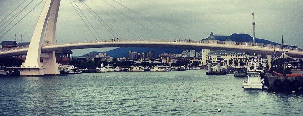 Tamsui Fisherman's Wharf is one of Dat'ın Kaydettiği Mekanlar.