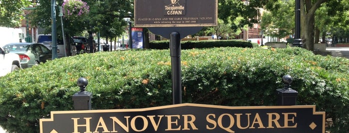 Hanover Square is one of สถานที่ที่ Chris ถูกใจ.