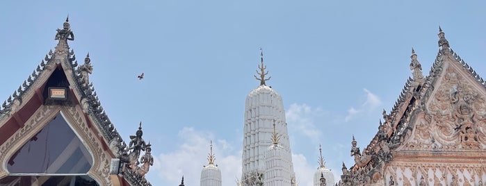 Wat Mahathat is one of ประจวบคีรีขันธ์, หัวหิน, ชะอำ, เพชรบุรี.