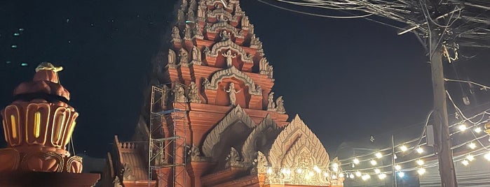 ศาลหลักเมืองสุรินทร์ is one of Север тая.