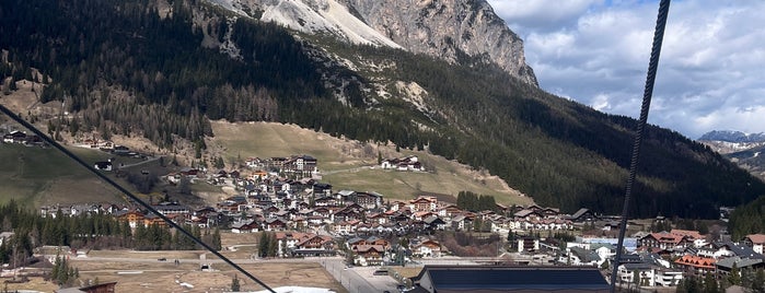 Cabinovia Boe' is one of Super Dolomiti Ski Area - Italy.