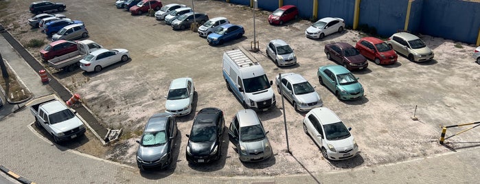 Renaissance Parking is one of Curaçao places.