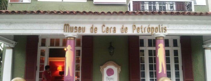 Museu de Cera de Petrópolis is one of Tempat yang Disukai Dade.