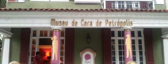 Museu de Cera de Petrópolis is one of Dade'nin Beğendiği Mekanlar.