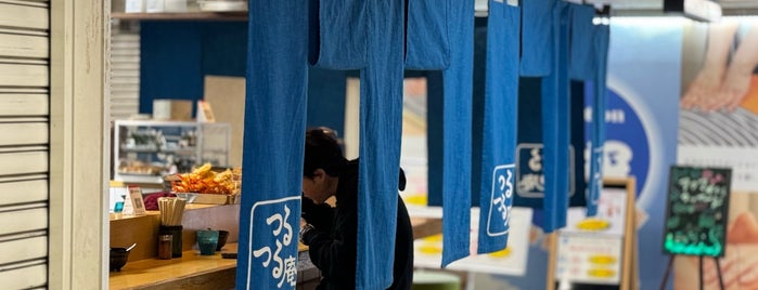 つるつる庵 大阪駅前第1ビル店 is one of 王将うどん屋蕎麦屋ラーメン屋.