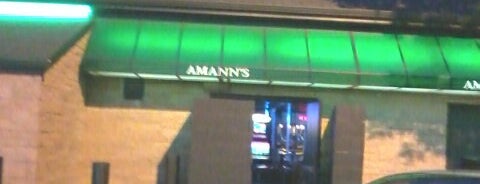 Gus Amann's Bar is one of Lieux qui ont plu à Rob.