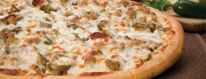 Godfathers Pizza is one of Posti che sono piaciuti a Co.