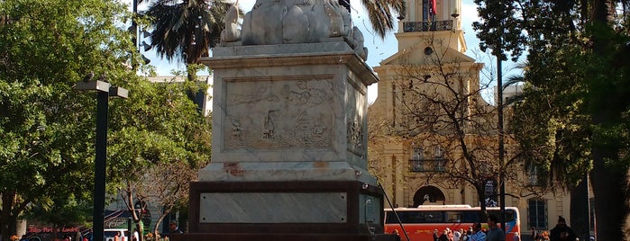 Plaza de Armas is one of Tempat yang Disukai Aline.