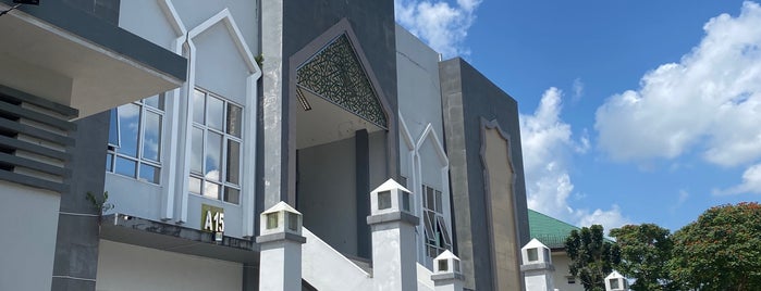 Masjid Al-Fatihah is one of Mulawarman University.