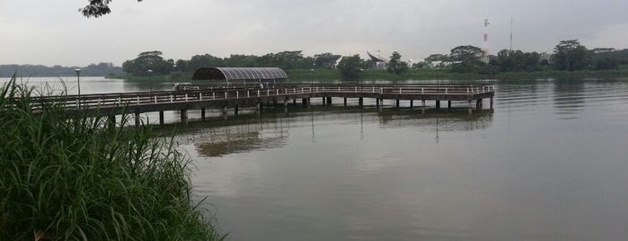 Lower Seletar Reservoir is one of Lugares favoritos de Serene.