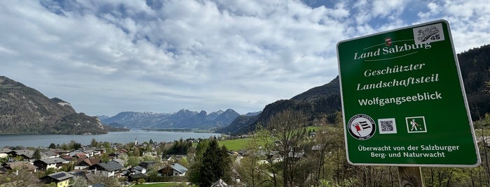 Wolfgangseeblick is one of Hallstat.