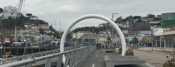 Torquay Harbour is one of Lさんのお気に入りスポット.