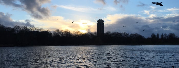 Hyde Park is one of Posti che sono piaciuti a L.