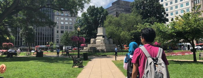 Farragut Square is one of Lさんのお気に入りスポット.