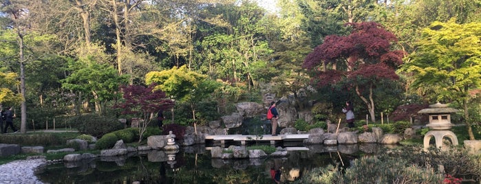 Kyoto Garden is one of Orte, die L gefallen.