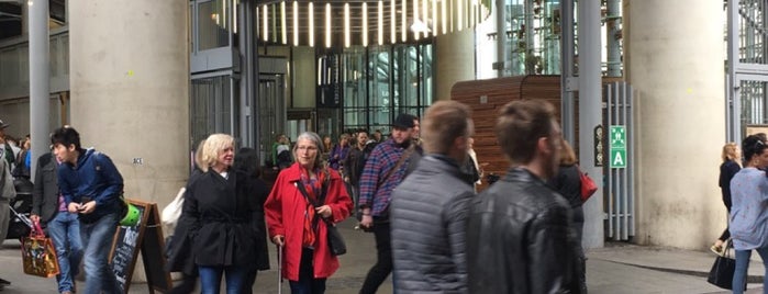 Borough Market is one of Tempat yang Disukai L.