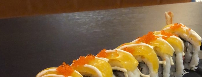 Bonzai Sushi Bar is one of L'ın Beğendiği Mekanlar.