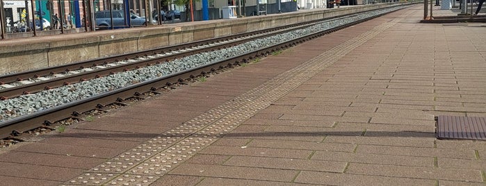 Station Wetteren is one of train stations.