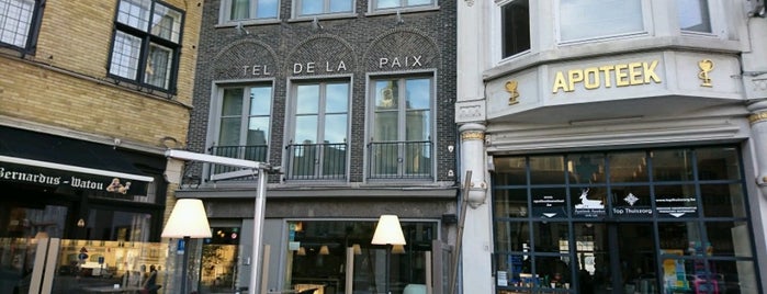 Hotel de la Paix is one of Jordana'nın Beğendiği Mekanlar.