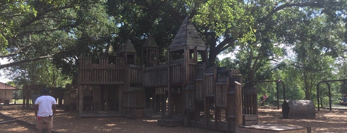 Lake Island Park Community Playground is one of orlando i oktober.