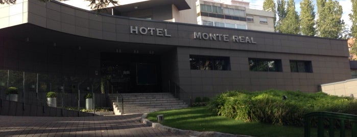 Hotel Monte Real is one of Orte, die Alejandro gefallen.