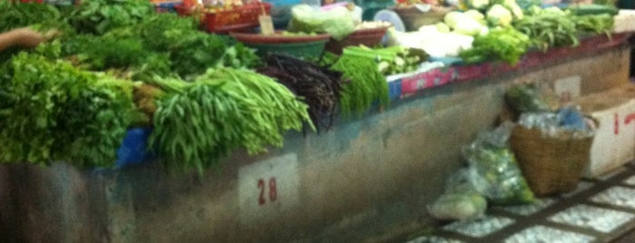 Bang Pakok Market is one of Posti che sono piaciuti a PaePae.