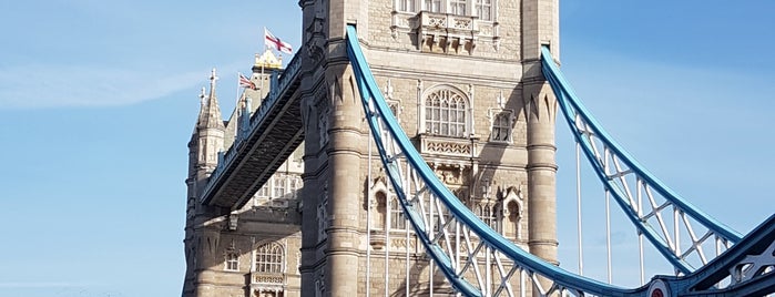 Tower Bridge is one of Lieux qui ont plu à Jack.