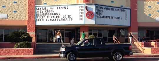 Galveston PREMIERE 11 West Beach is one of Gregory : понравившиеся места.