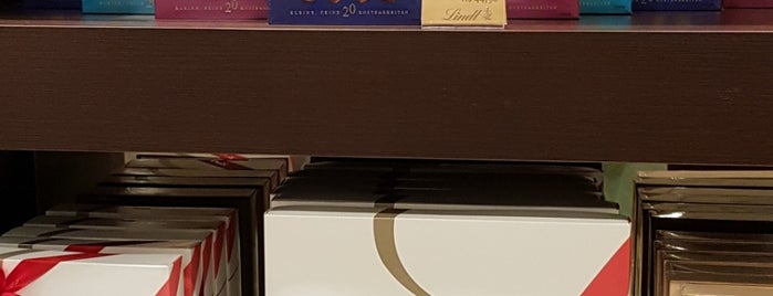 Lindt is one of Franciscoさんのお気に入りスポット.