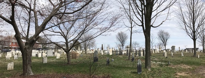 Eastern Cemetery is one of Orte, die Anonymous, gefallen.
