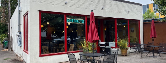 Extracto Coffee House & Roastery is one of Portland.