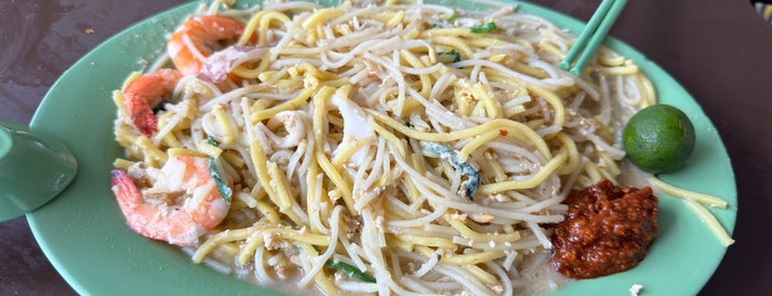 Nam Kee Fried Prawn Noodle is one of Makan Singapore.
