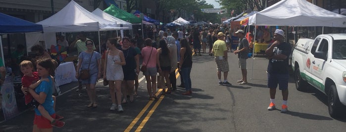 Summit Street Fair is one of Summit NJ - Where to shop, dine and hang.