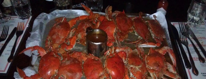 Waterfront Crab House is one of Let's Eat Astoria!.
