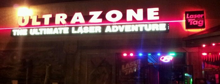 Ultrazone Laser Tag is one of Locais salvos de Calvin.