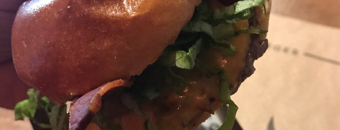 Raw Burger N Bar Veggie is one of Posti che sono piaciuti a Belisa.